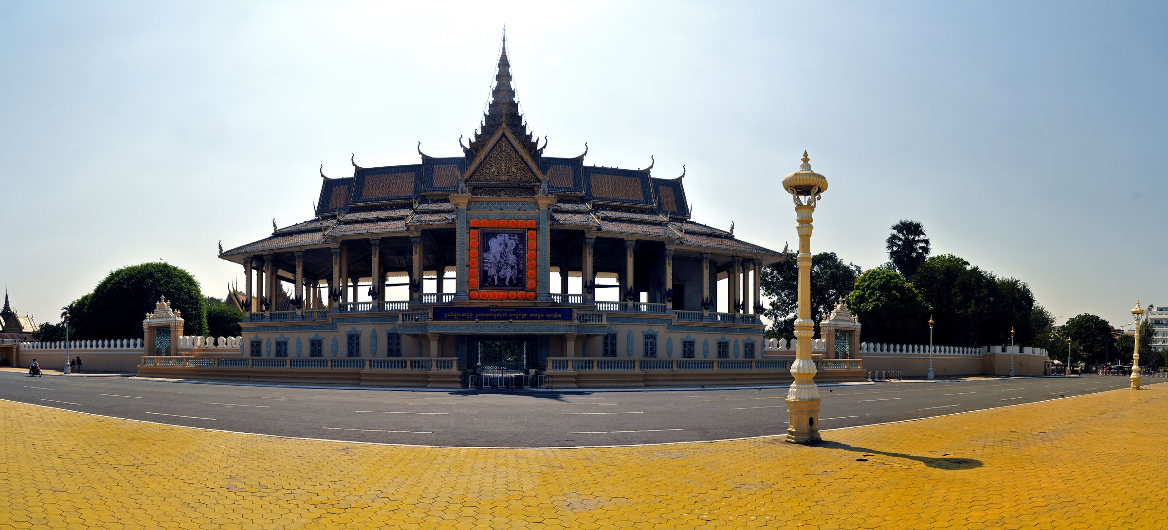 phnom penh -  am fluss (16) - teilpanorama