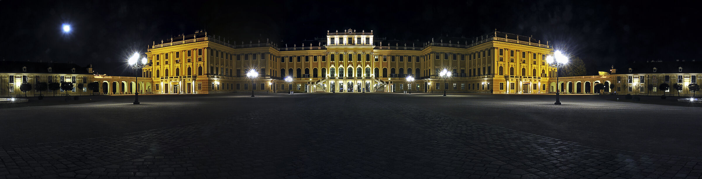 österreich - wien - night shots – schloss schönbrunn - teilp