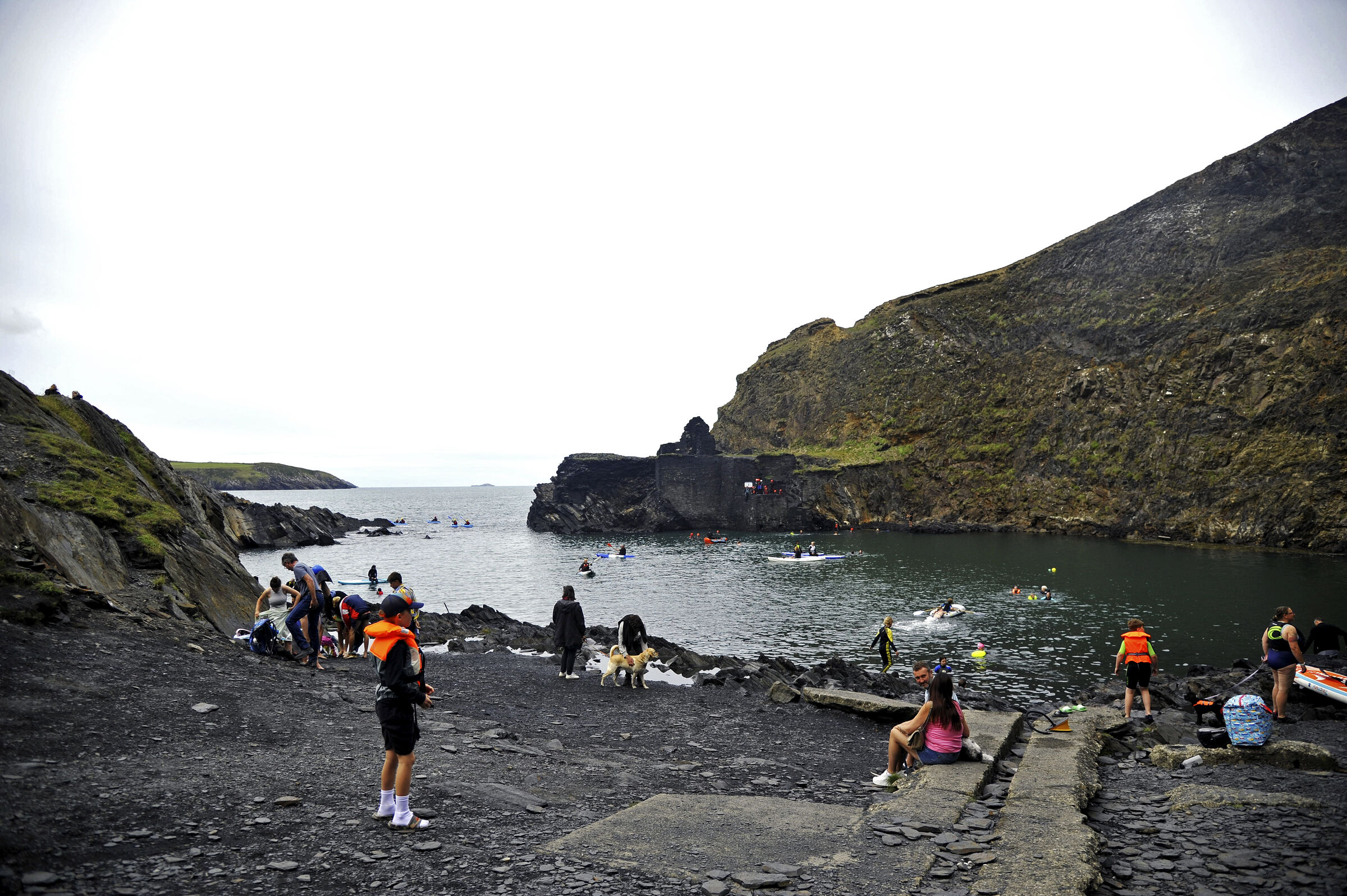 wales – blue lagoon – abereiddi (02)