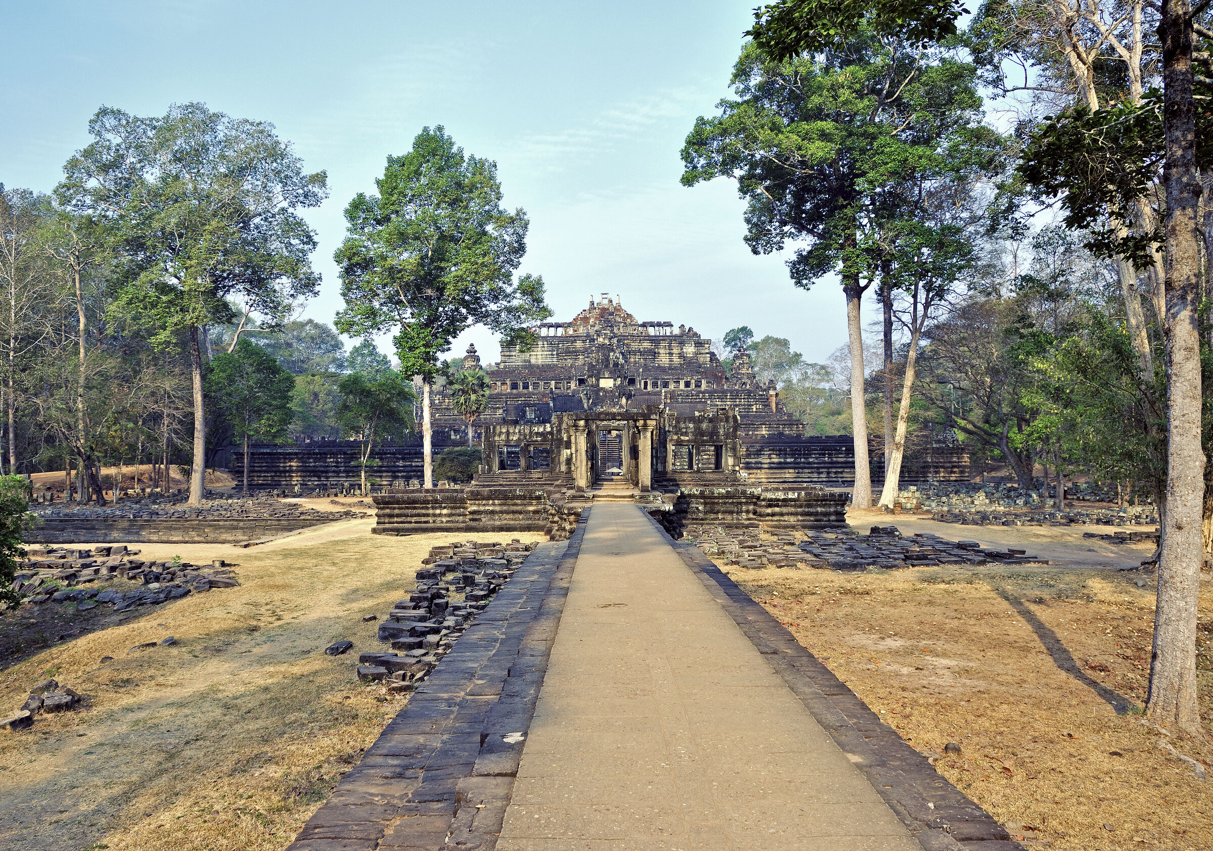 kambodscha - tempel von anghor - angkor thom - baphuon (08)