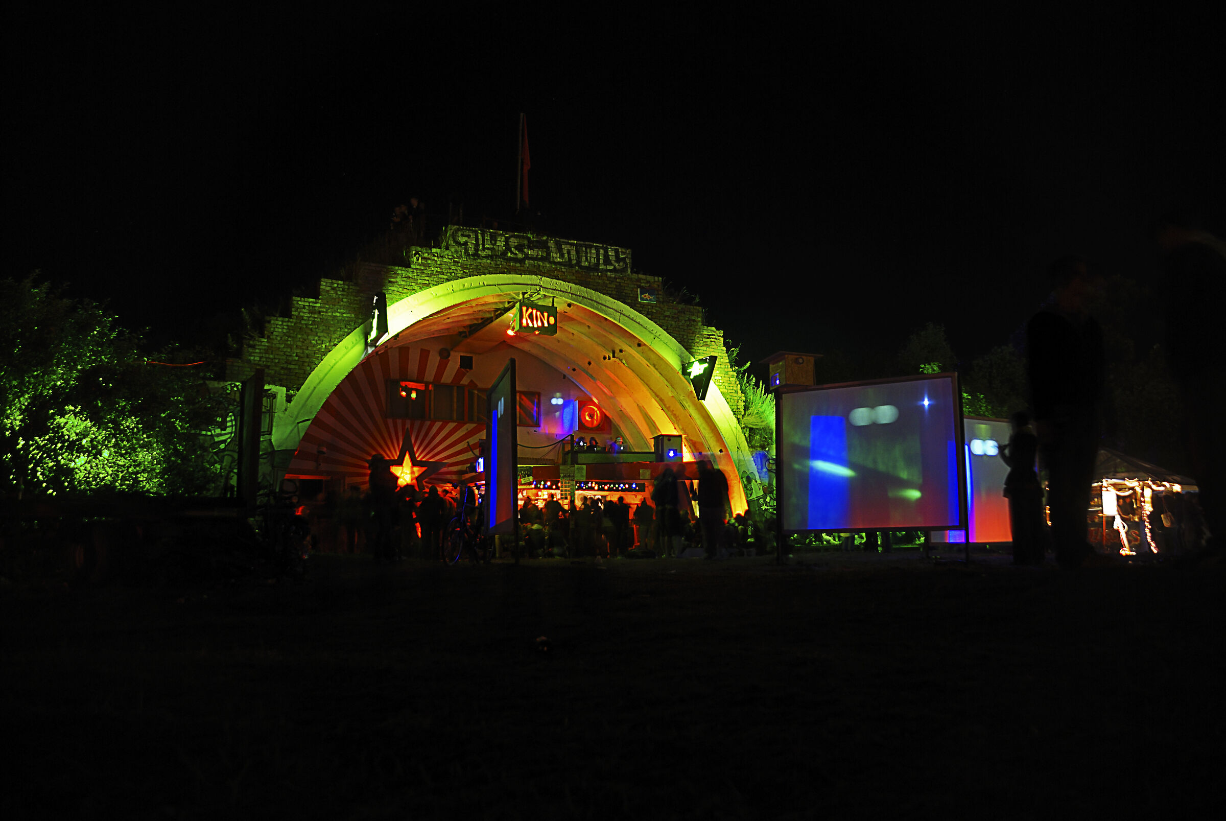 fusion festival 2008 nachts (40) - kino hangar