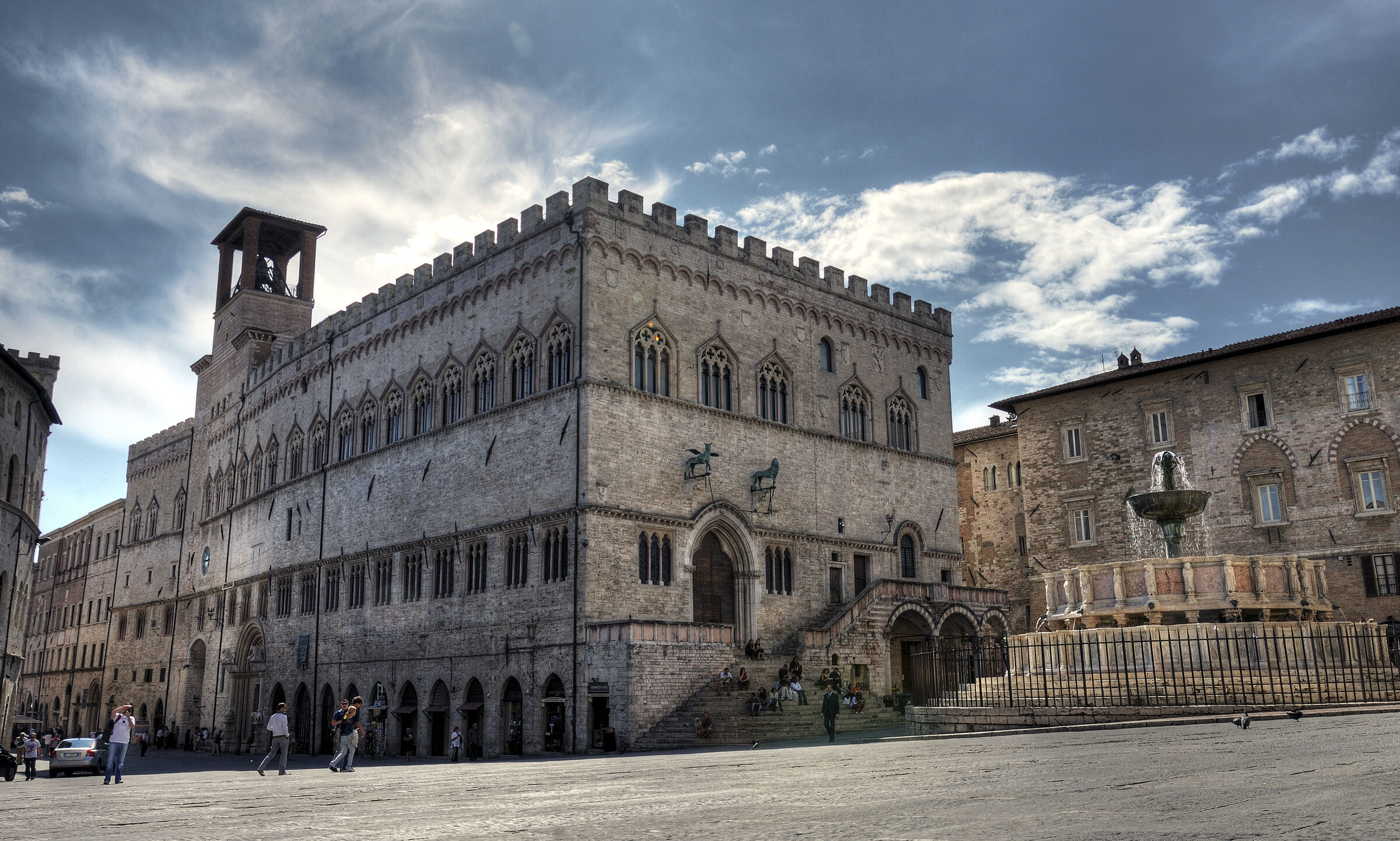 perugia (07) - palazzo die priori 2
