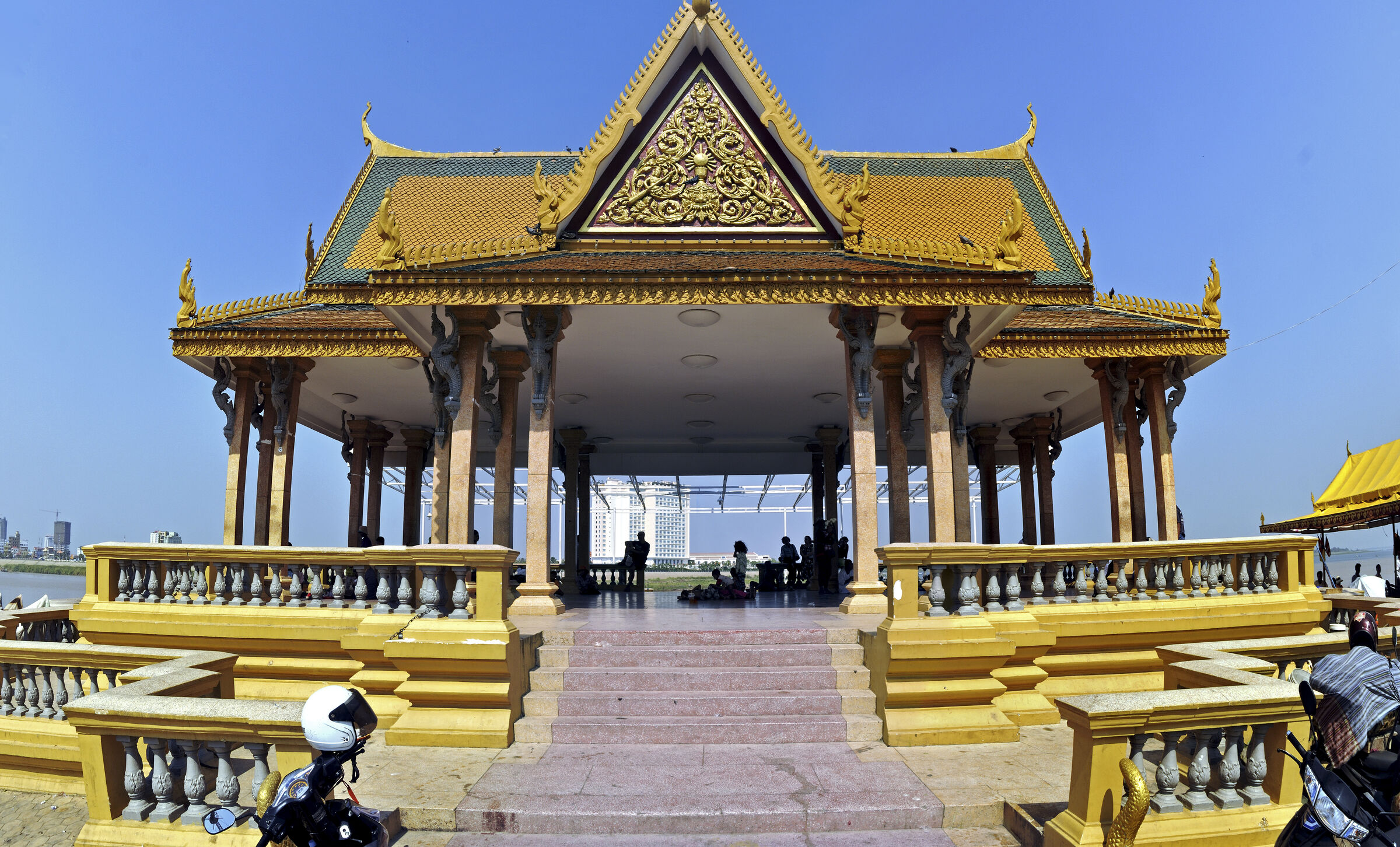 phnom penh - am fluss (21) - teilpanorama
