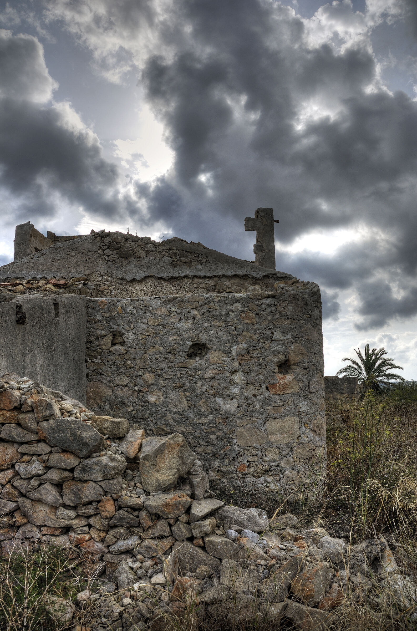 sizilien (37) - marzamemi - die umgebung - ruine teil 2