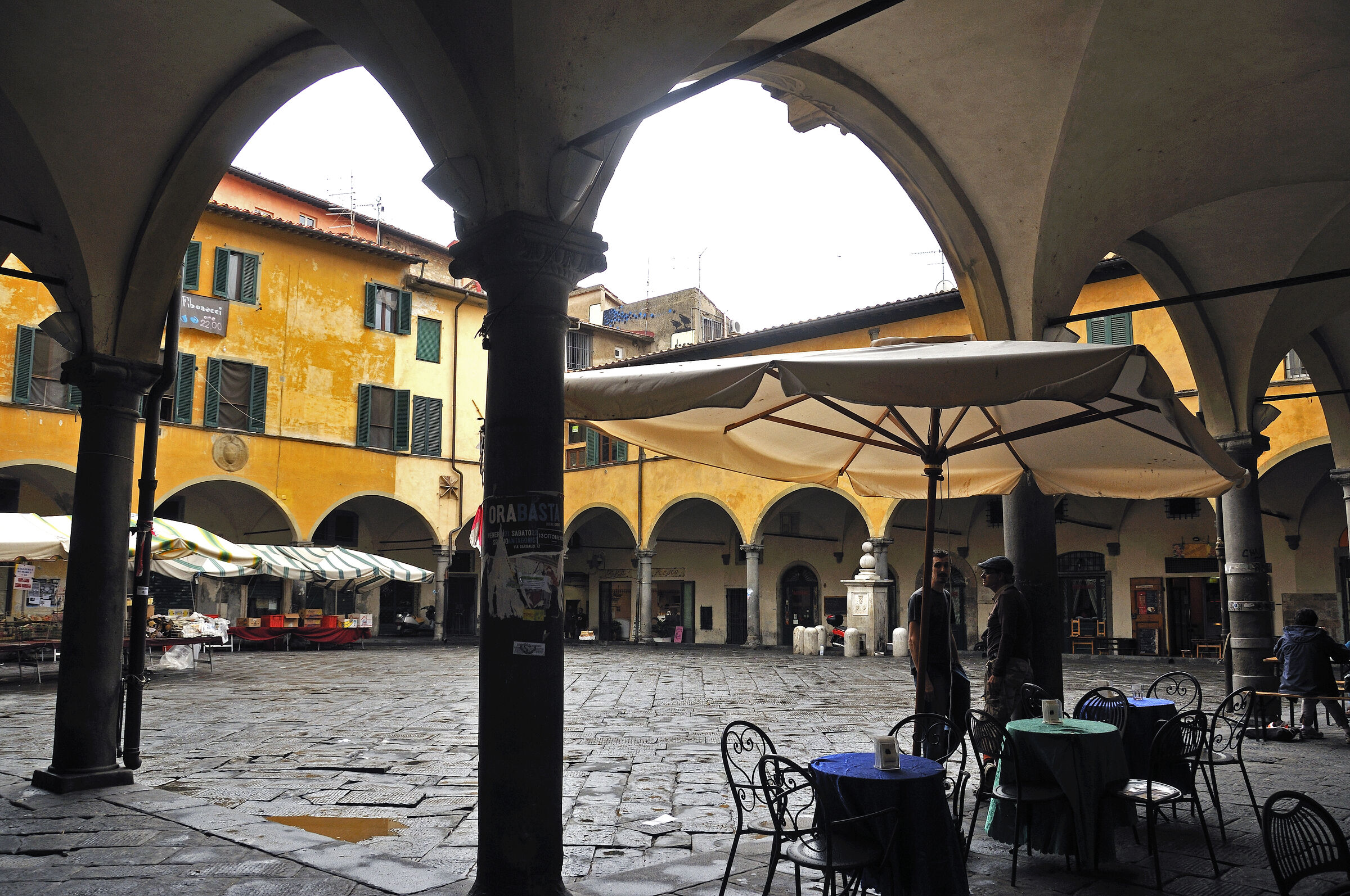 italien - pisa - piazza vettovaglie