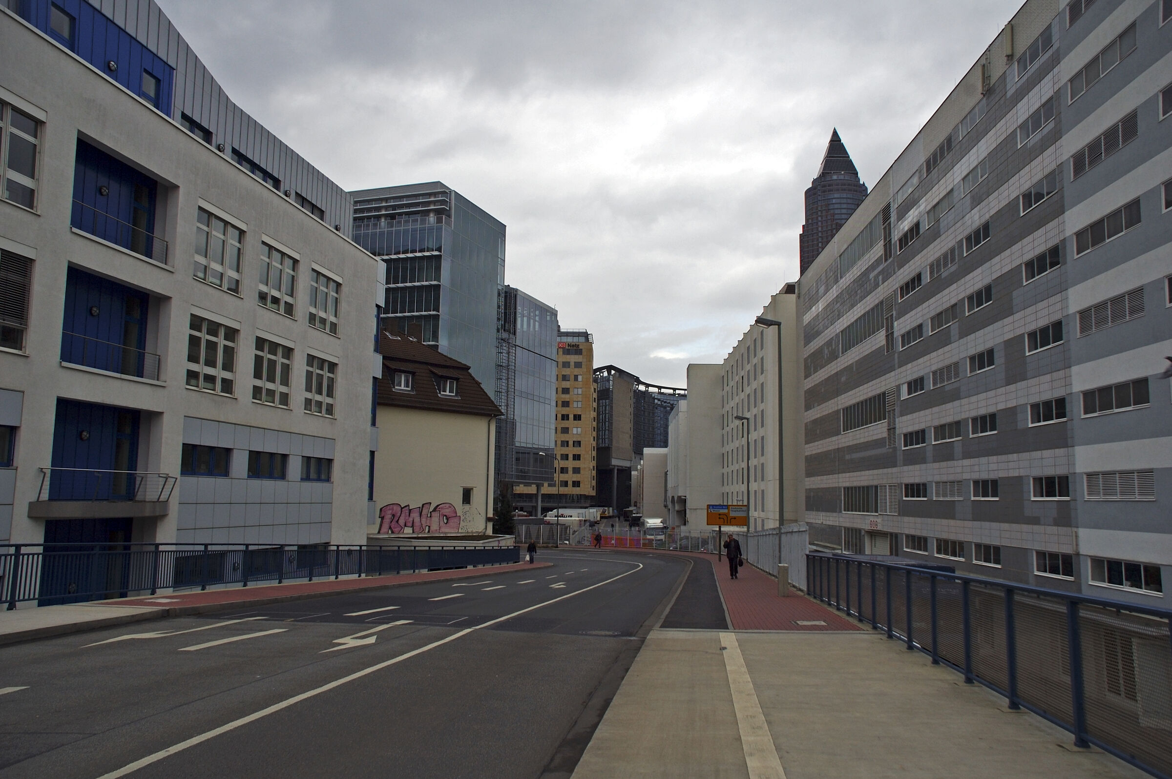 frankfurt - (24) -an der messe -teil fünf