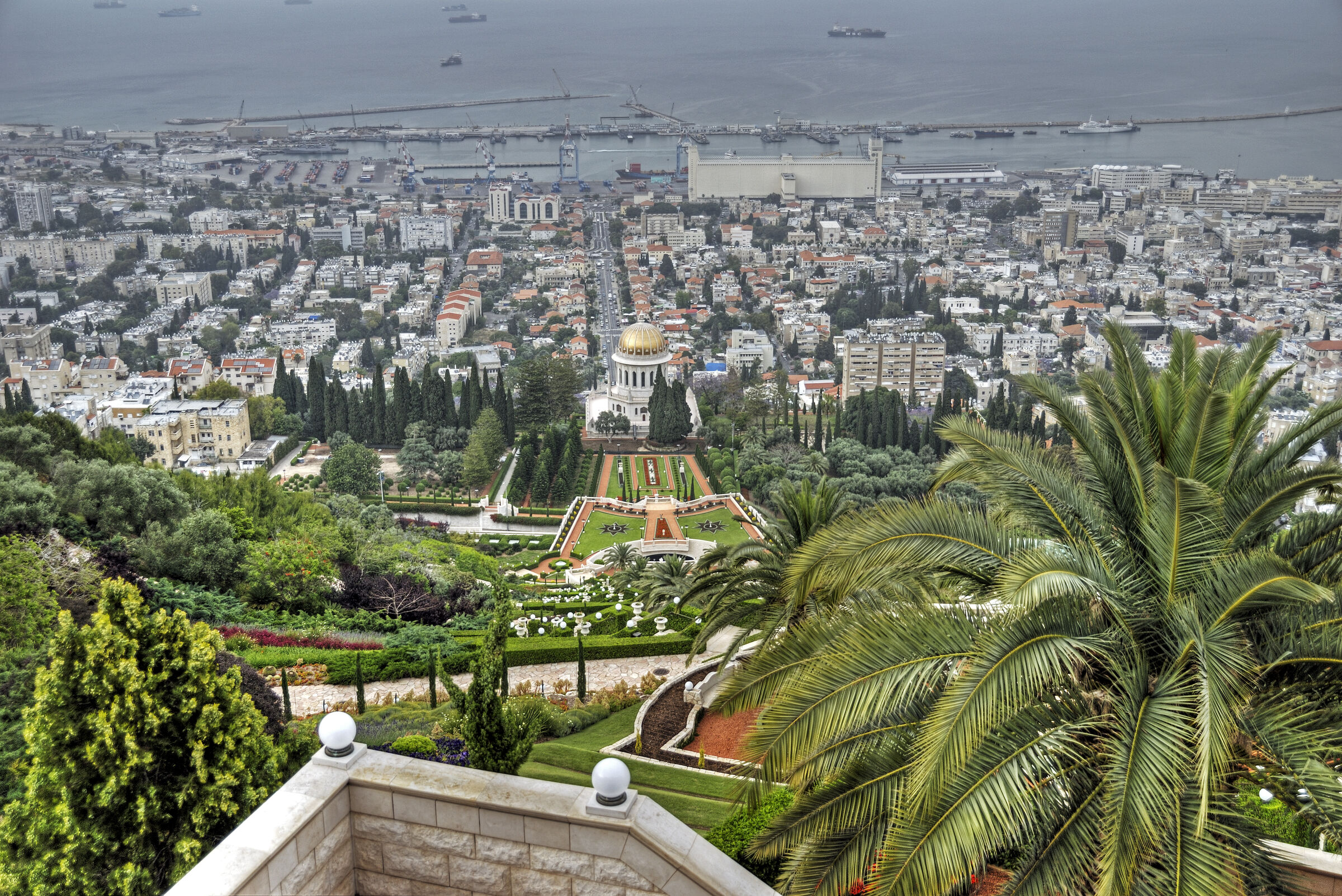 israel – haifa - die gärten der bahai von oben