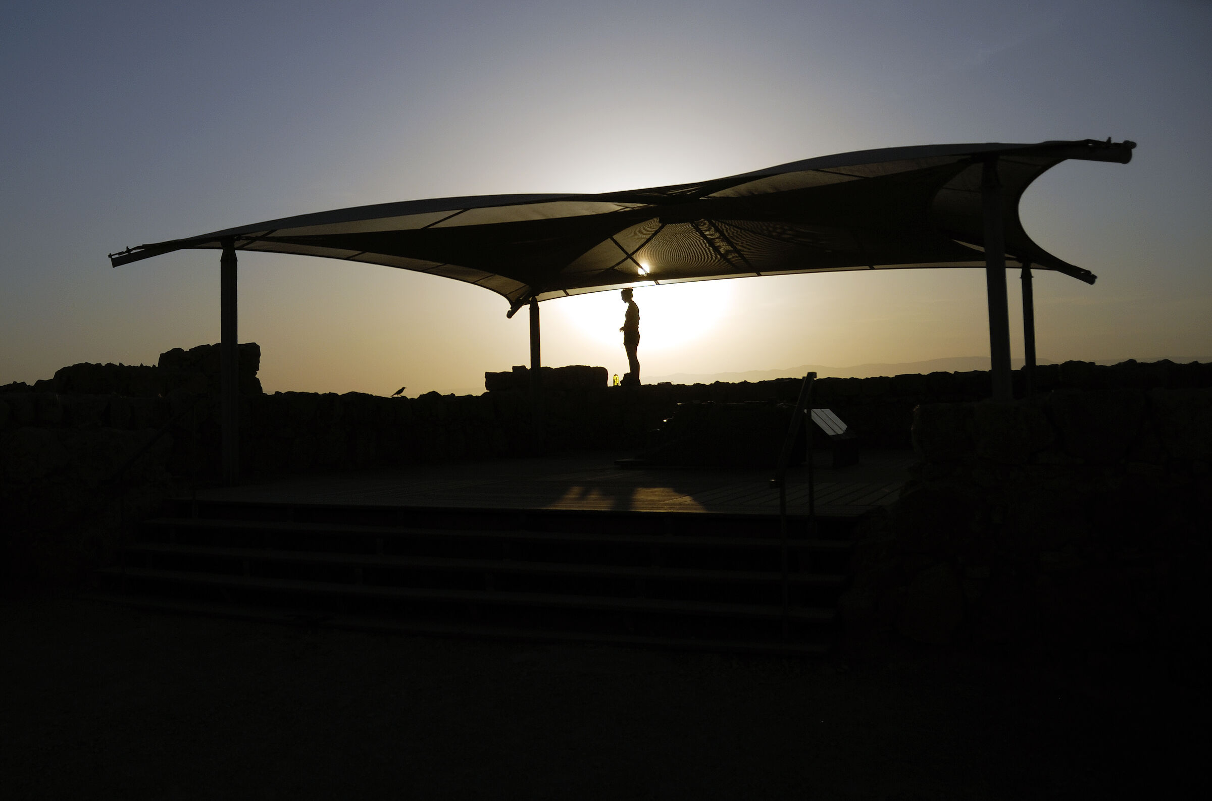 israel- totes meer - masada – silhouette