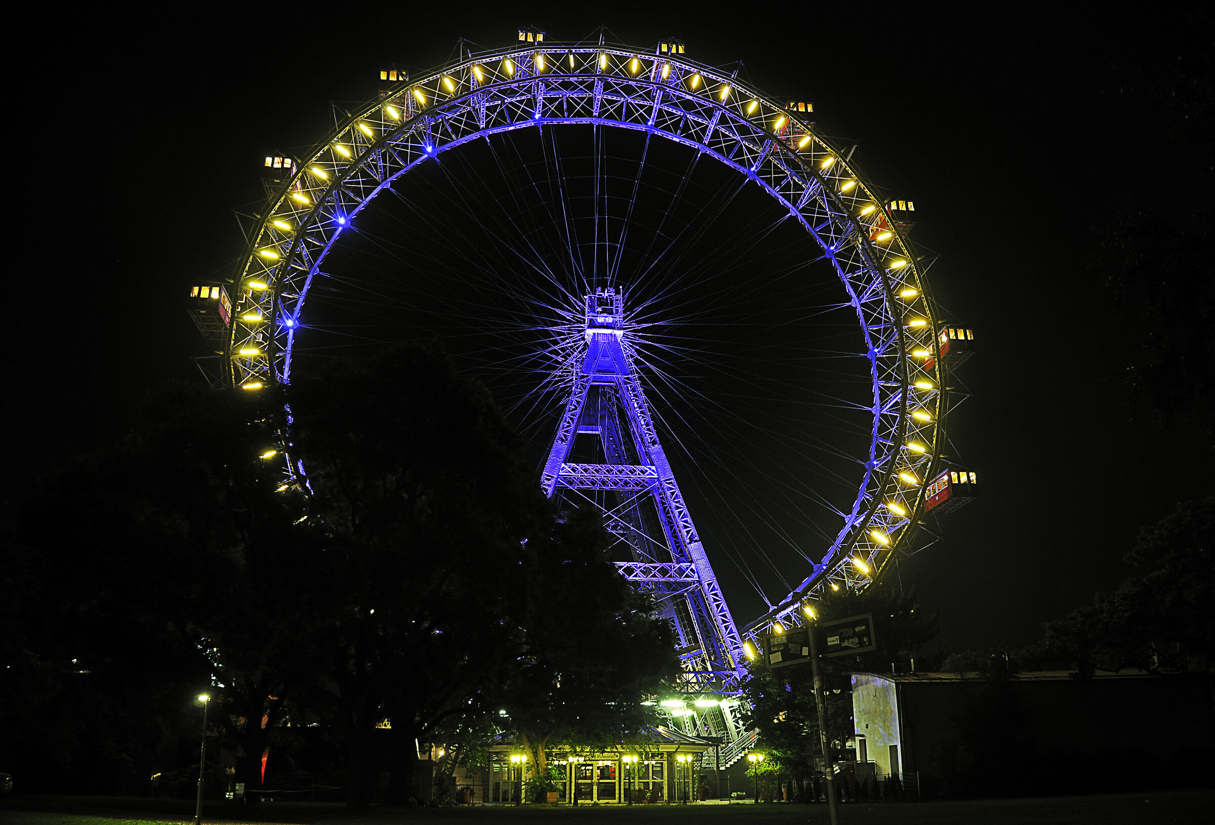 österreich - wien - night shots – prater - riesenrad teil 3