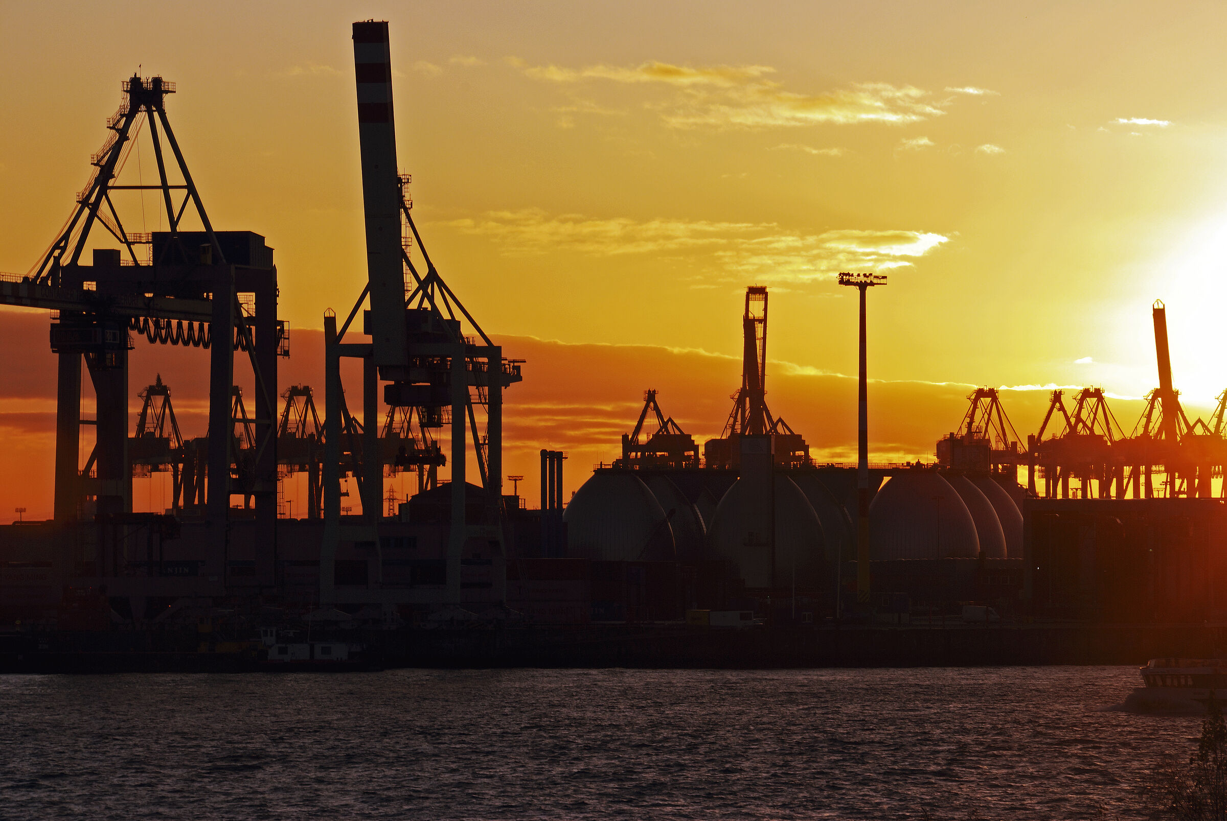 hamburg hafen (133) - sonnenuntergang teil 3