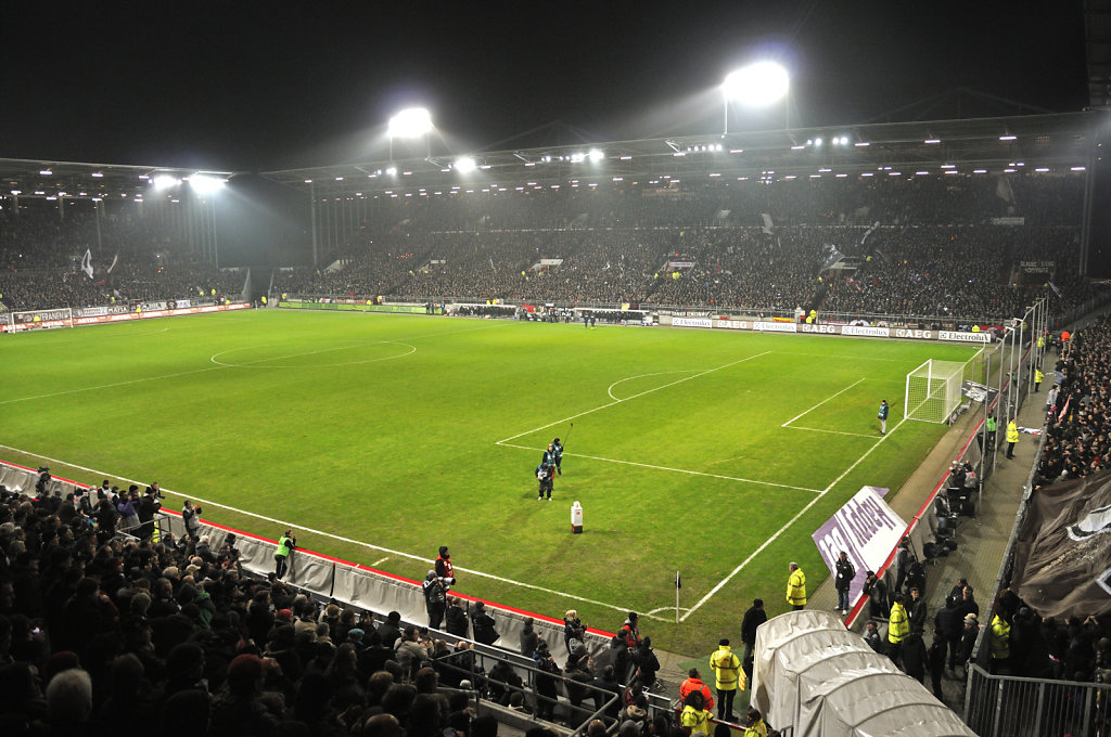 hamburg - st.pauli - millerntor (01) - alles bereit