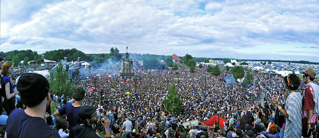 fusion 2016 - (08) – turmbühne - teilpanorama