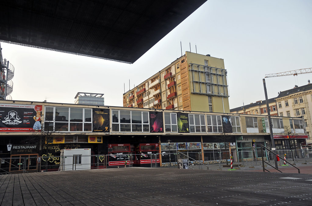 hamburg – st.pauli - spielbudenplatz - blick von der bühne