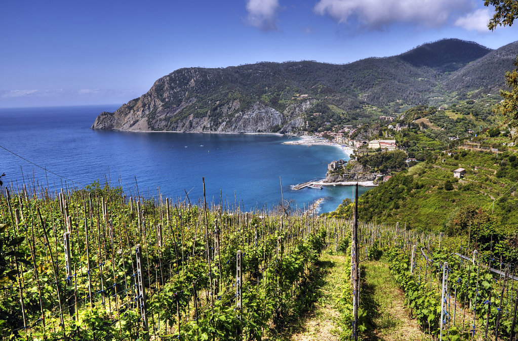 cinque terre - zwischen monterosso und vernazza - die bucht teil