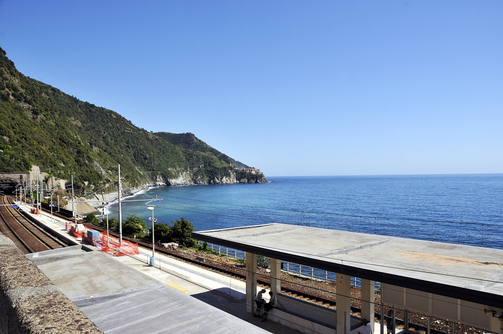 cinque terre - corniglia - am bahnhof