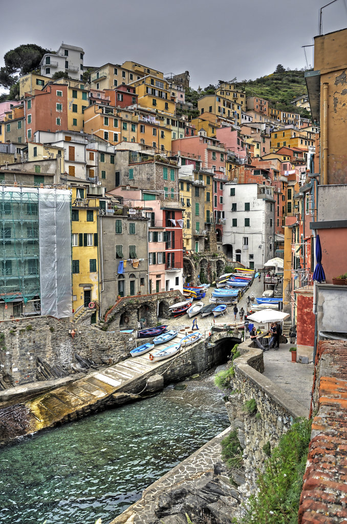 cinque terre -  riomaggiore - unten am hafen