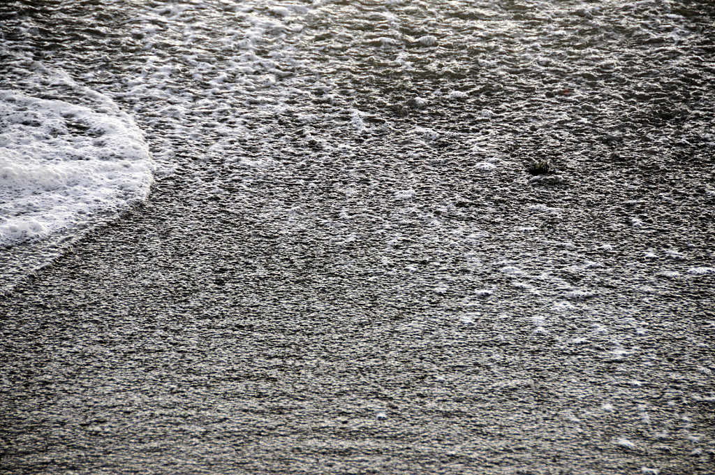 cinque terre – levanto -  am strand detail 1