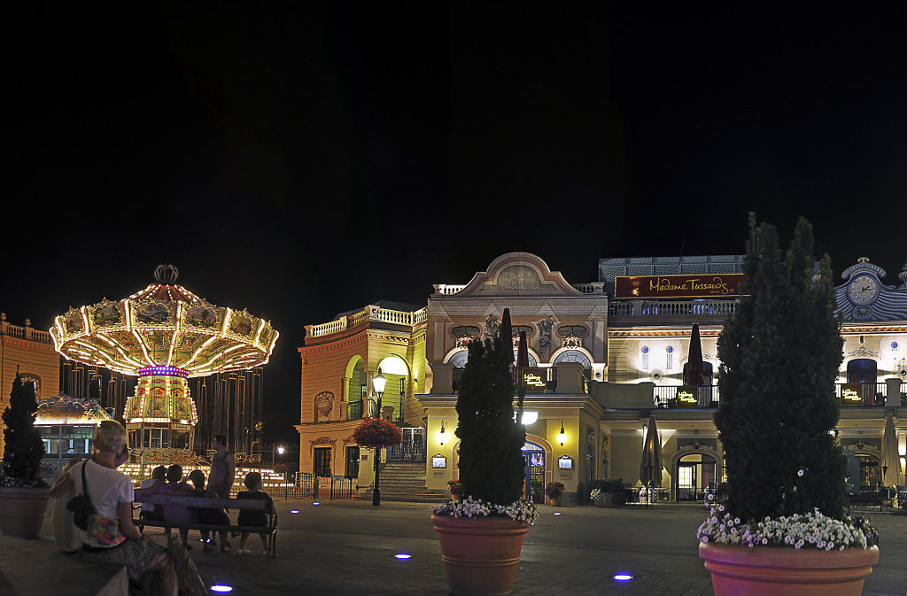 österreich - wien - night shots – prater - teilpanorama