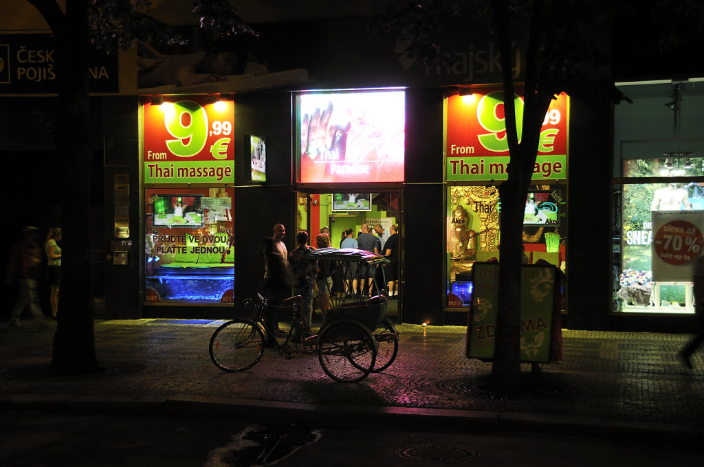 tschechien - prag - night shots - wenzelsplatz teil 8