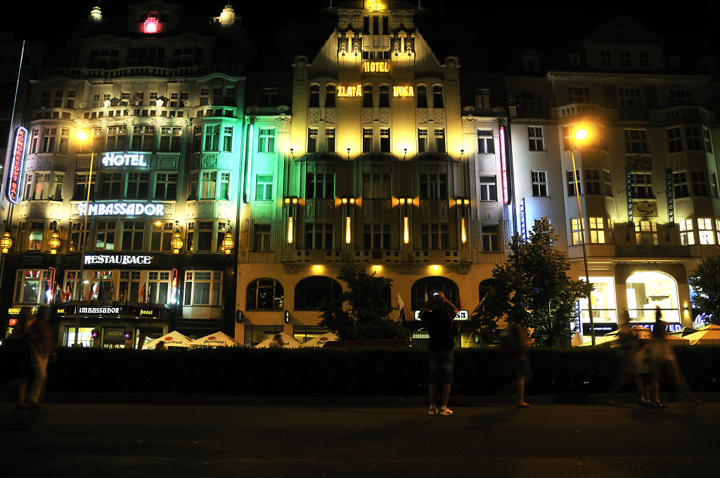 tschechien - prag - night shots - wenzelsplatz teil 9