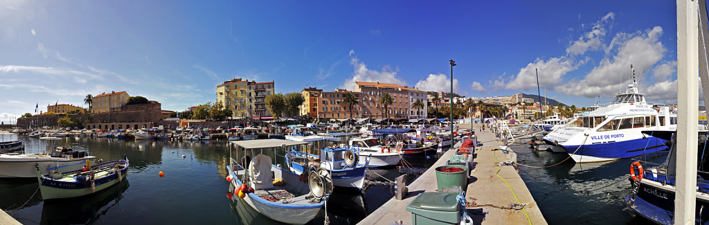 korsika  - ajaccio – am hafen teilpanorama