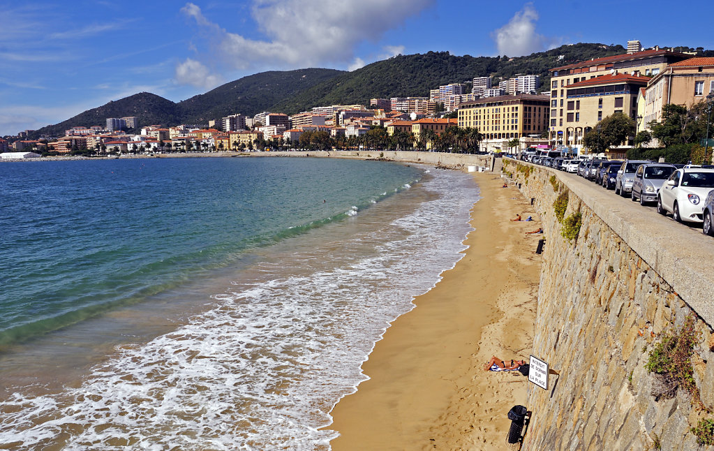 korsika  - ajaccio – stadtstrand