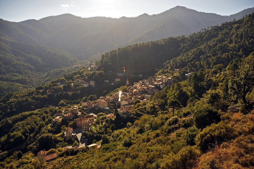 korsika  - blick auf vivario