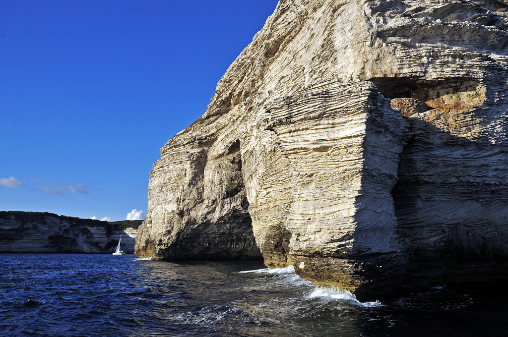 korsika  bonifacio - vom schiff aus - die westspitze