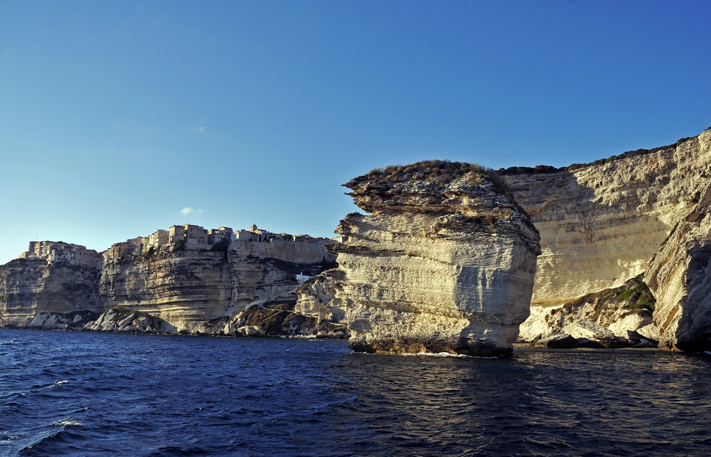 korsika  bonifacio - vom schiff aus - grain de sable