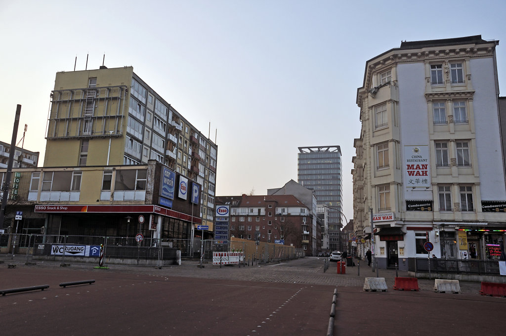 hamburg – st.pauli - blick in die taubenstraße