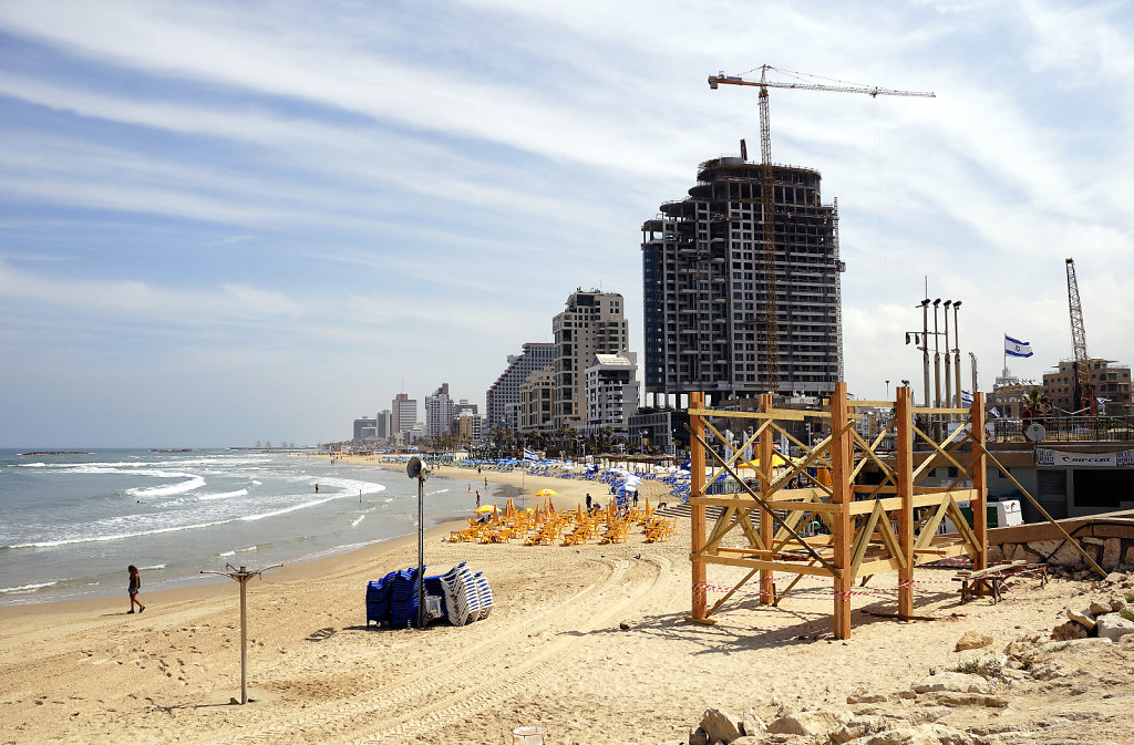 israel – tel aviv - banana beach