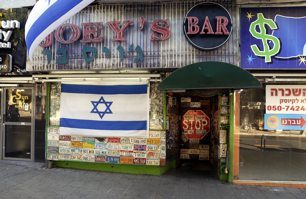 israel – tel aviv - joey`s bar