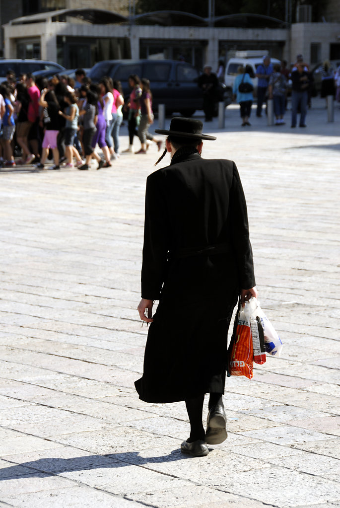 israel – jerusalem - vor der  klagemauer - der weg nachhause