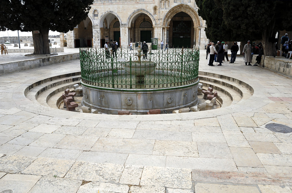 israel – jerusalem - der tempelberg -  der brunnen