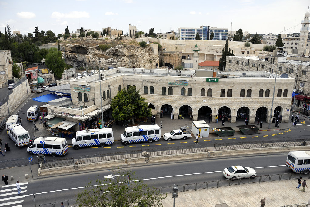 israel – jerusalem - der blick von der mauer -  der busbahnhof
