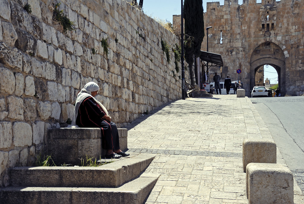 israel – jerusalem - warten