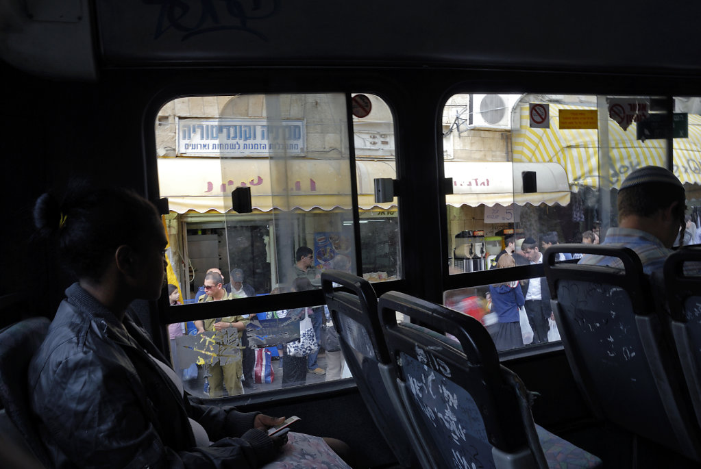 israel – jerusalem - im bus