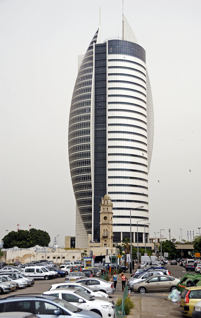 israel – haifa - der sailtower