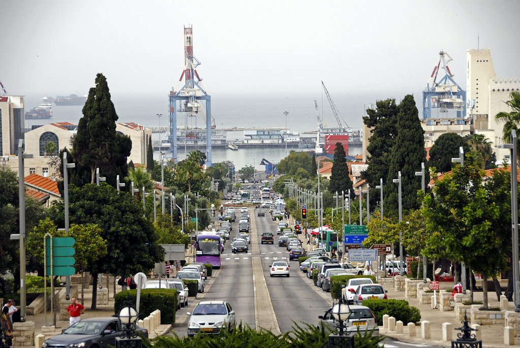 israel – haifa - ben gurion avenue