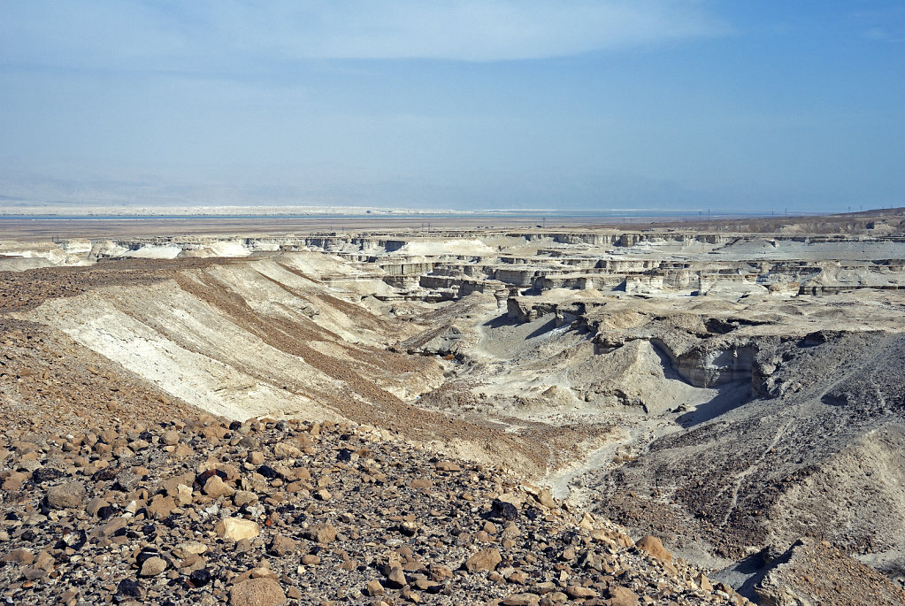 israel- totes meer - masada - wadi