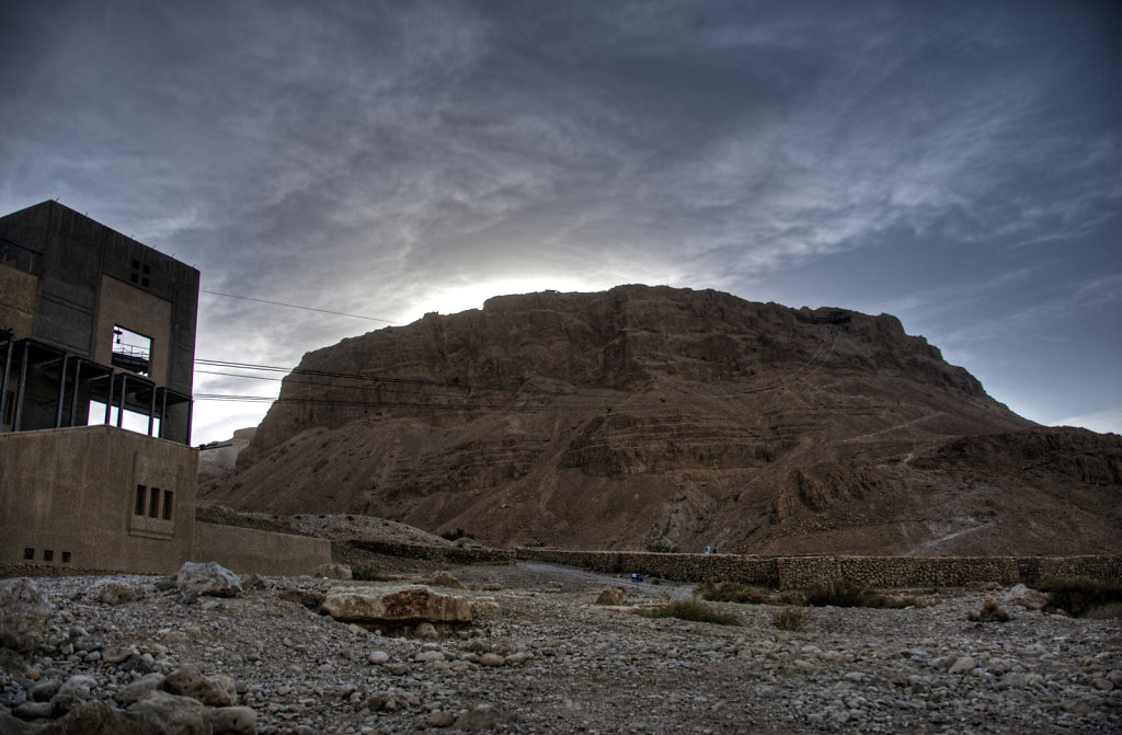 israel- totes meer - masada - abenddämmerung