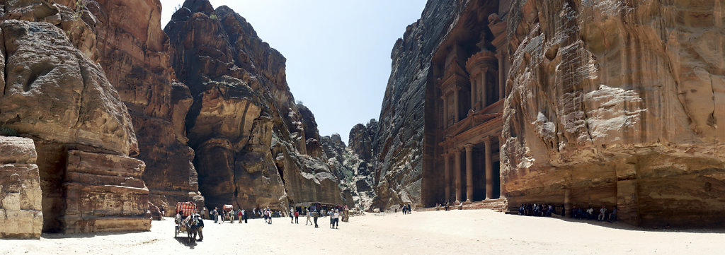 jordanien - petra - teilpanorama al kazane / das schatzhaus