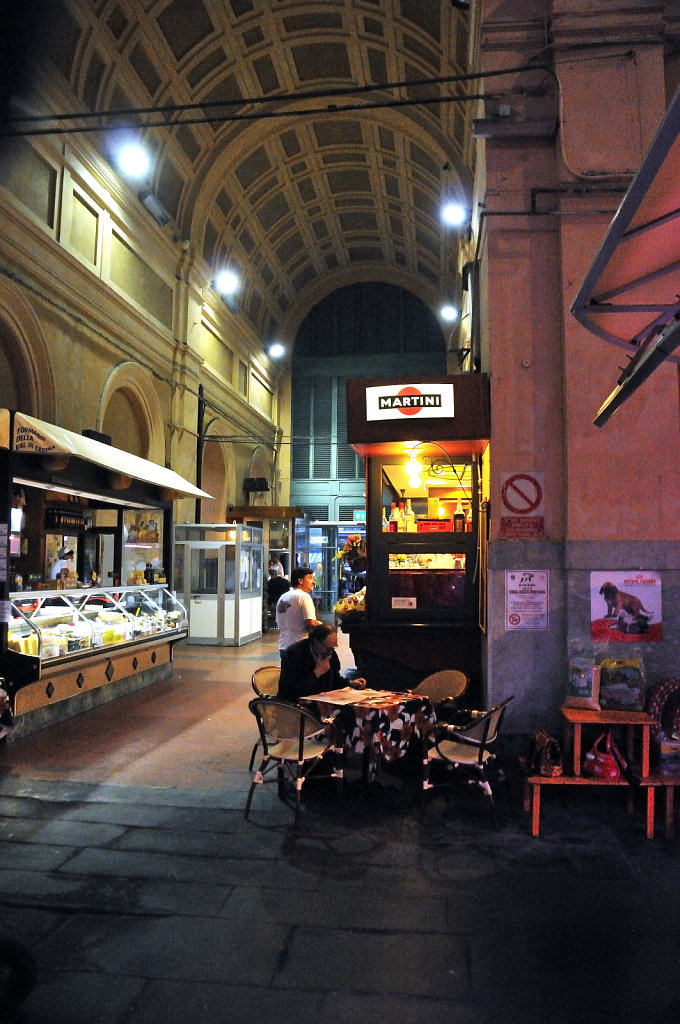 italien - livorno - mercato centrale-  bar