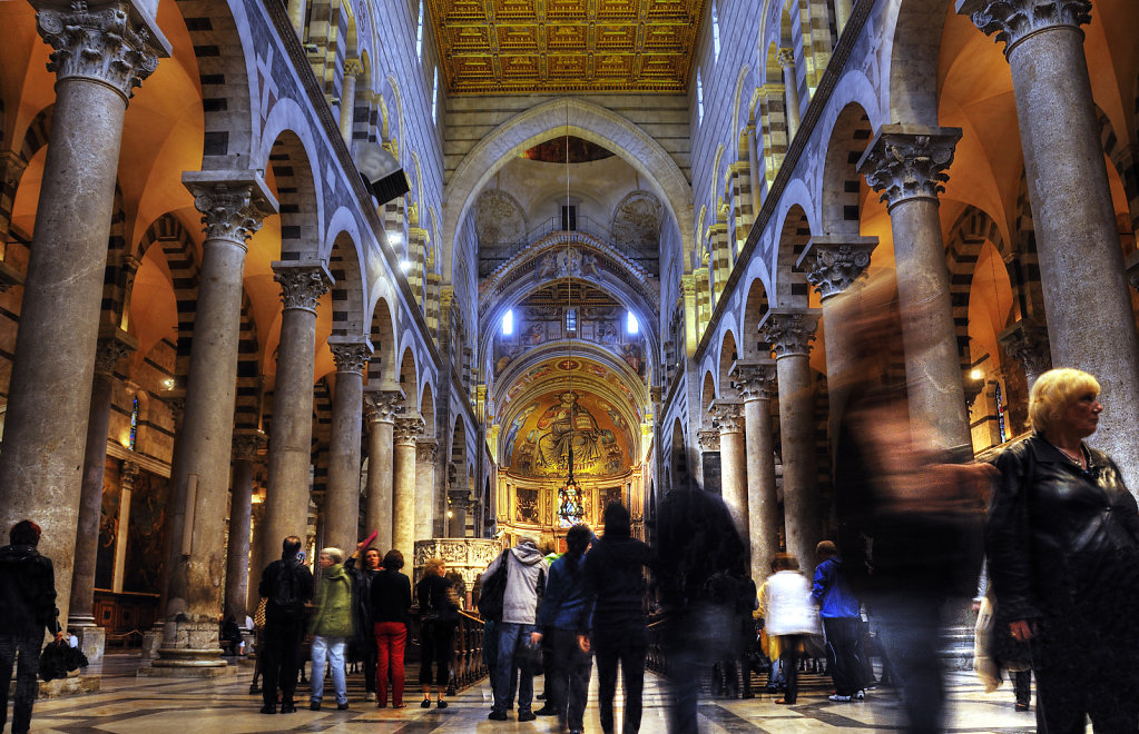 italien - pisa - der dom / duomo  - im inneren