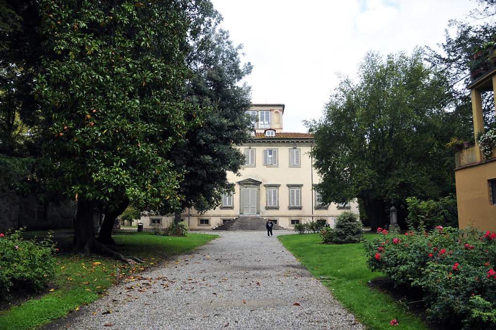 italien- lucca - villa bottini