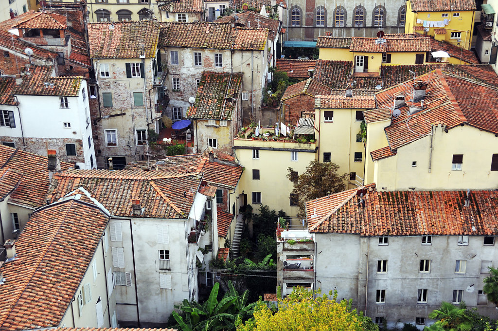 italien- lucca - blick auf die stadt  detail