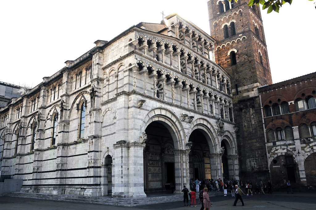 italien- lucca - der dom  /  cattedrale di san martino