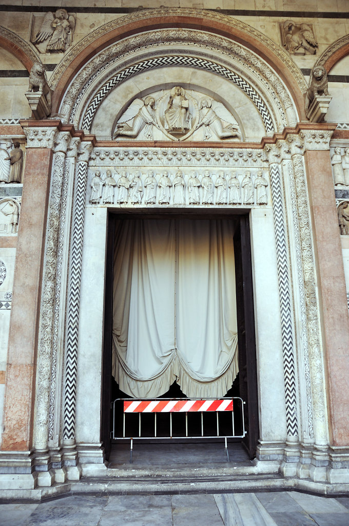 italien- lucca - der dom / cattedrale di san martino - kein zutr