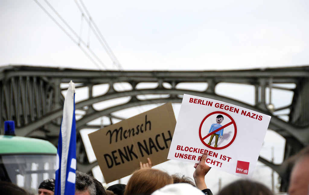 1.mai 2010 - mensch denk nach- berlin gegen nazis