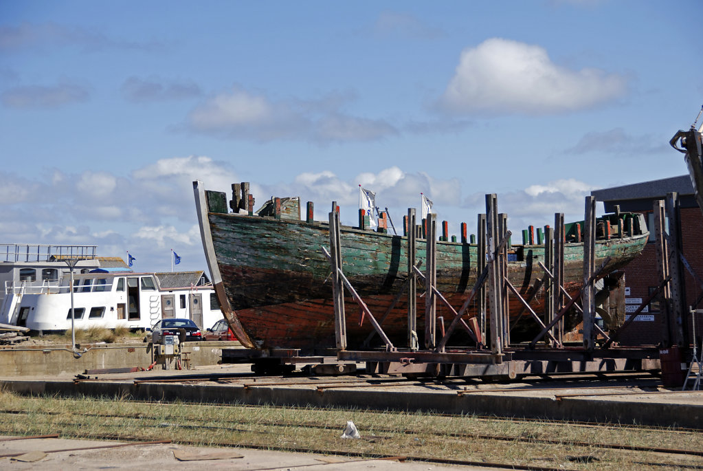 dänemark - ringkobing fjord  - hvide sande - auf der werft (09)